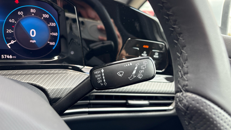 Volkswagen Golf 2.0 TDI 150 R-Line 5dr DSG Diesel Estate